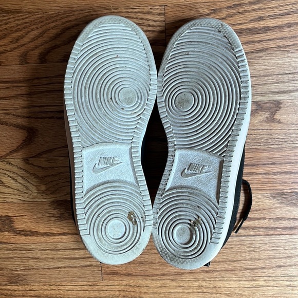 Nike Women’s Court Borough Low Black Trainers - Picture 7 of 9